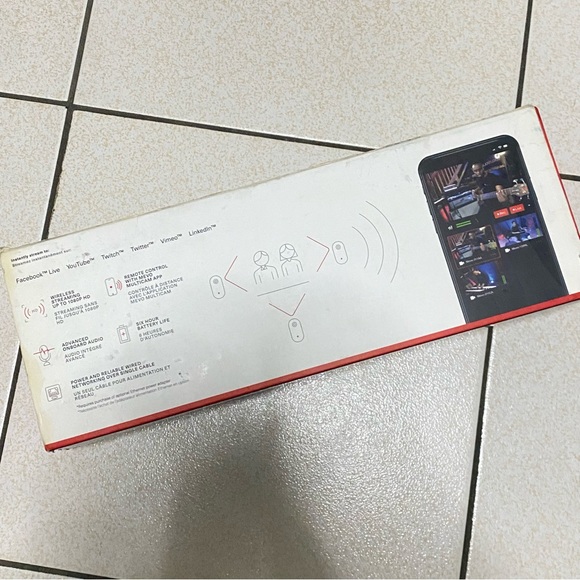 Logitech for creators. Levi Start 3-Pack. Wireless live streaming. - Picture 2 of 6